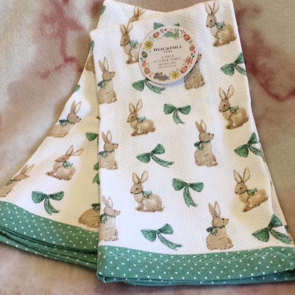 Bunnies All Over Spring Easter Kitchen Towels Set of Two NWT Cotton 18”x28” - Picture 10 of 15